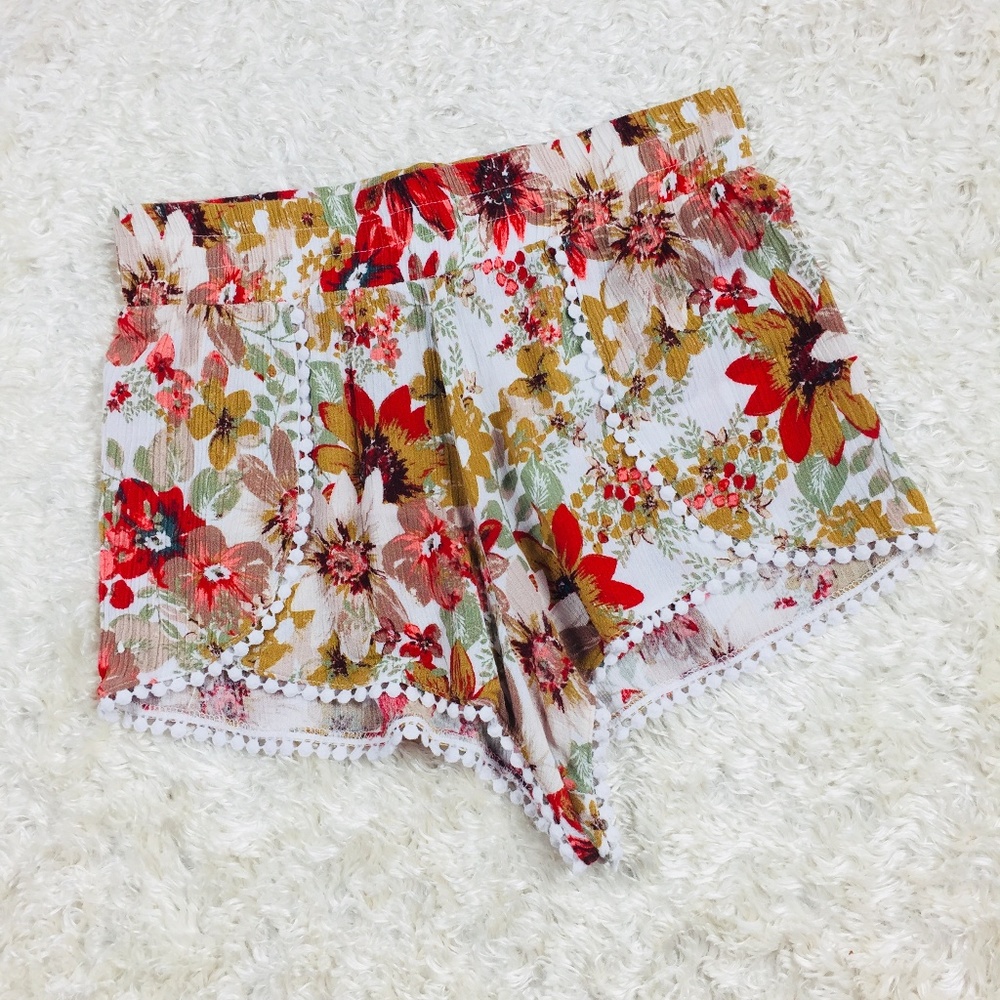 ⚡️Love Tree Size S Shorts Floral High Waist⚡️